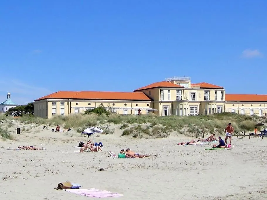 Duenenresidenz Regina Elena Ferienwohnung Am Strand Calambrone