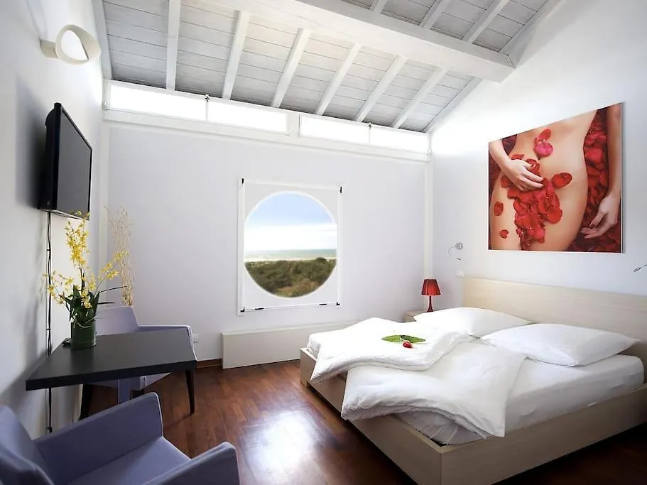 Duenenresidenz Regina Elena Ferienwohnung Am Strand Calambrone 0*,